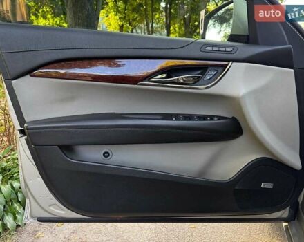 Кадиллак АТС 2013 в Киеве на Automoto.ua Бежевый Кадиллак АТС, объемом двигателя 2 л и пробегом 142 тыс. км за 12390 $, фото 13 на Automoto.ua