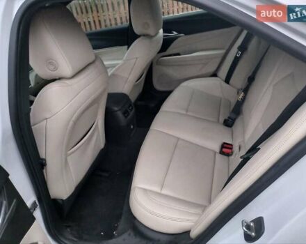 Белый Кадиллак CT4, объемом двигателя 2 л и пробегом 151 тыс. км за 19000 $, фото 3 на Automoto.ua