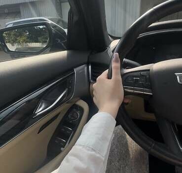 Черный Кадиллак CT5, объемом двигателя 2 л и пробегом 50 тыс. км за 34999 $, фото 2 на Automoto.ua