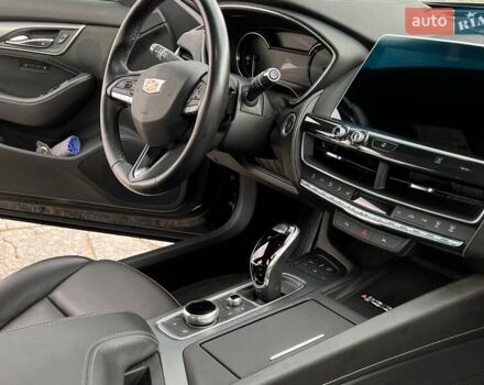 Черный Кадиллак CT5, объемом двигателя 2 л и пробегом 27 тыс. км за 32000 $, фото 34 на Automoto.ua