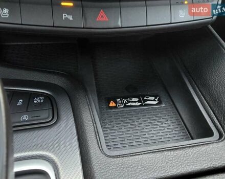 Красный Кадиллак CT5, объемом двигателя 2 л и пробегом 81 тыс. км за 32500 $, фото 40 на Automoto.ua