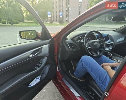 Красный Кадиллак CT5, объемом двигателя 2 л и пробегом 81 тыс. км за 32500 $, фото 11 на Automoto.ua
