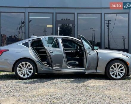 Серый Кадиллак CT5, объемом двигателя 2 л и пробегом 10 тыс. км за 28850 $, фото 4 на Automoto.ua