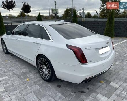 Білий Каділак CT6, об'ємом двигуна 3.6 л та пробігом 175 тис. км за 27000 $, фото 8 на Automoto.ua