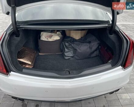 Білий Каділак CT6, об'ємом двигуна 3.6 л та пробігом 175 тис. км за 27000 $, фото 19 на Automoto.ua