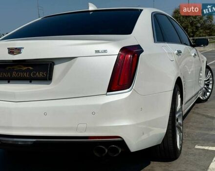 Белый Кадиллак CT6, объемом двигателя 3.64 л и пробегом 71 тыс. км за 24999 $, фото 12 на Automoto.ua