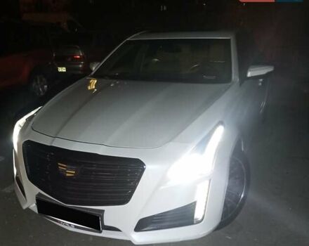 Білий Каділак CTS, об'ємом двигуна 2 л та пробігом 147 тис. км за 15000 $, фото 7 на Automoto.ua
