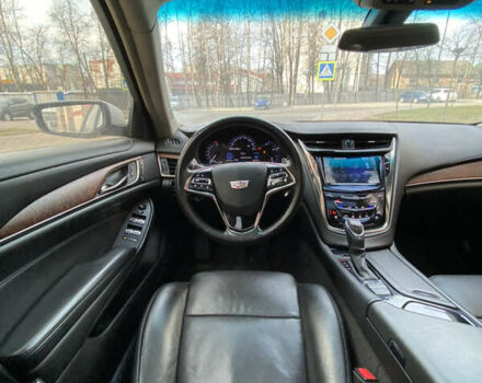 Белый Кадиллак СТС, объемом двигателя 2 л и пробегом 170 тыс. км за 13000 $, фото 7 на Automoto.ua