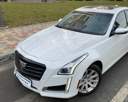 Белый Кадиллак СТС, объемом двигателя 2 л и пробегом 170 тыс. км за 13000 $, фото 3 на Automoto.ua
