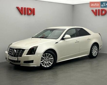 Білий Каділак CTS, об'ємом двигуна 3 л та пробігом 165 тис. км за 8925 $, фото 1 на Automoto.ua