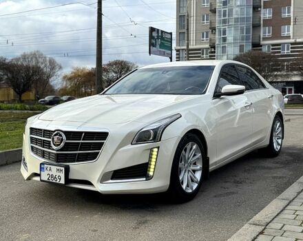 Белый Кадиллак СТС, объемом двигателя 2 л и пробегом 240 тыс. км за 13500 $, фото 1 на Automoto.ua