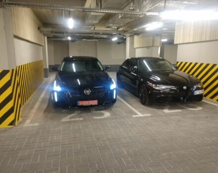 Чорний Каділак CTS, об'ємом двигуна 0 л та пробігом 172 тис. км за 13300 $, фото 3 на Automoto.ua