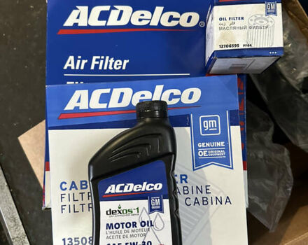 Чорний Каділак CTS, об'ємом двигуна 2 л та пробігом 184 тис. км за 16000 $, фото 14 на Automoto.ua