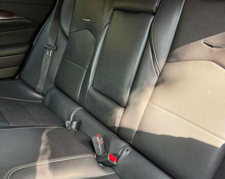 Чорний Каділак CTS, об'ємом двигуна 2 л та пробігом 184 тис. км за 16000 $, фото 7 на Automoto.ua