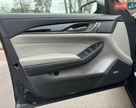 Черный Кадиллак СТС, объемом двигателя 2 л и пробегом 189 тыс. км за 9999 $, фото 18 на Automoto.ua