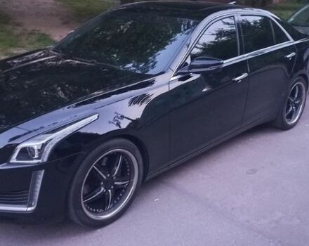 Черный Кадиллак СТС, объемом двигателя 2 л и пробегом 300 тыс. км за 13200 $, фото 1 на Automoto.ua