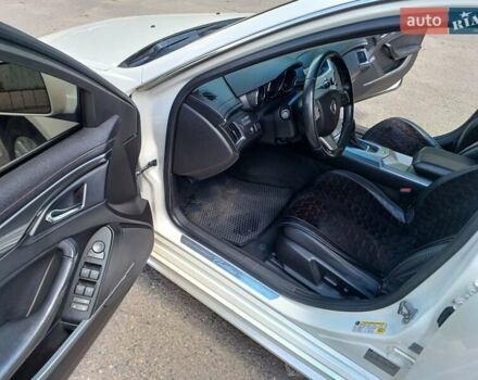 Каділак CTS, об'ємом двигуна 3 л та пробігом 227 тис. км за 9300 $, фото 9 на Automoto.ua
