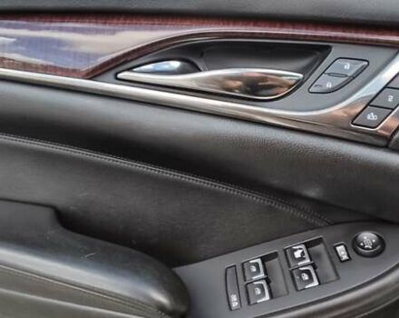 Кадиллак СТС 2014 в Киеве на Automoto.ua Серый Кадиллак СТС, объемом двигателя 2 л и пробегом 273 тыс. км за 13000 $, фото 19 на Automoto.ua