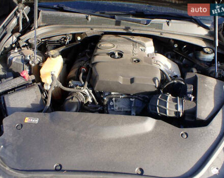 Сірий Каділак CTS, об'ємом двигуна 2 л та пробігом 80 тис. км за 5500 $, фото 10 на Automoto.ua