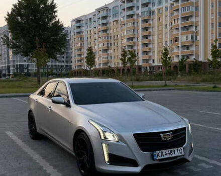 Серый Кадиллак СТС, объемом двигателя 2 л и пробегом 211 тыс. км за 15000 $, фото 1 на Automoto.ua