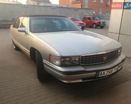 Белый Кадиллак ДеВиль, объемом двигателя 4.6 л и пробегом 176 тыс. км за 14500 $, фото 47 на Automoto.ua