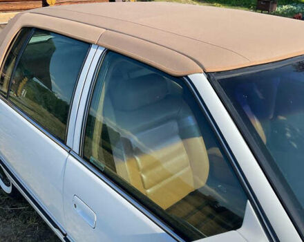 Белый Кадиллак ДеВиль, объемом двигателя 4.6 л и пробегом 176 тыс. км за 14500 $, фото 7 на Automoto.ua