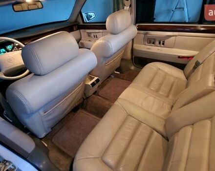 Белый Кадиллак ДеВиль, объемом двигателя 4.6 л и пробегом 92 тыс. км за 17000 $, фото 13 на Automoto.ua