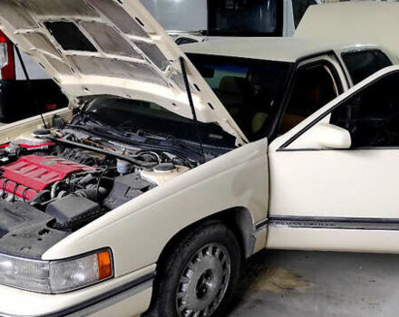 Бежевий Каділак DE Ville, об'ємом двигуна 4.6 л та пробігом 100 тис. км за 18000 $, фото 15 на Automoto.ua