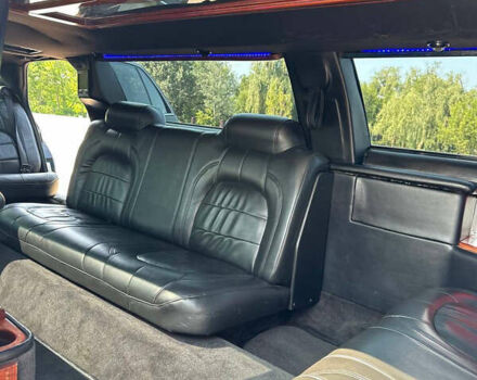 Черный Кадиллак ДеВиль, объемом двигателя 4.57 л и пробегом 150 тыс. км за 6555 $, фото 16 на Automoto.ua