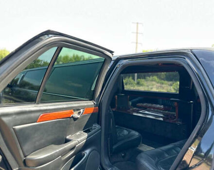 Черный Кадиллак ДеВиль, объемом двигателя 4.57 л и пробегом 150 тыс. км за 6555 $, фото 13 на Automoto.ua