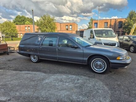 Серый Кадиллак ДеВиль, объемом двигателя 0 л и пробегом 200 тыс. км за 9000 $, фото 1 на Automoto.ua