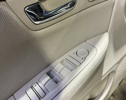 Чорний Каділак DTS, об'ємом двигуна 4.57 л та пробігом 189 тис. км за 13500 $, фото 3 на Automoto.ua