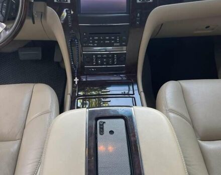 Белый Кадиллак Эскалейд, объемом двигателя 6.2 л и пробегом 239 тыс. км за 34900 $, фото 36 на Automoto.ua