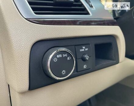 Белый Кадиллак Эскалейд, объемом двигателя 6.2 л и пробегом 239 тыс. км за 34900 $, фото 43 на Automoto.ua