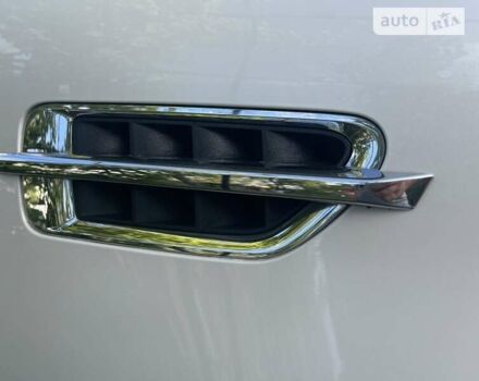 Белый Кадиллак Эскалейд, объемом двигателя 6.2 л и пробегом 239 тыс. км за 34900 $, фото 72 на Automoto.ua