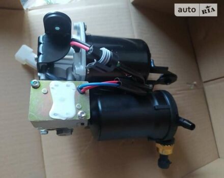 Белый Кадиллак Эскалейд, объемом двигателя 6.2 л и пробегом 239 тыс. км за 34900 $, фото 97 на Automoto.ua