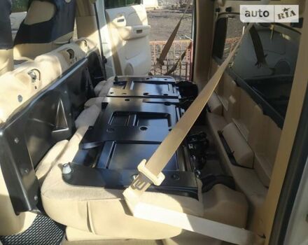 Белый Кадиллак Эскалейд, объемом двигателя 6.2 л и пробегом 239 тыс. км за 34900 $, фото 81 на Automoto.ua