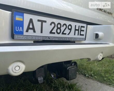 Белый Кадиллак Эскалейд, объемом двигателя 6.2 л и пробегом 239 тыс. км за 34900 $, фото 71 на Automoto.ua