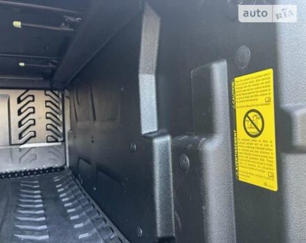 Белый Кадиллак Эскалейд, объемом двигателя 6.2 л и пробегом 239 тыс. км за 34900 $, фото 76 на Automoto.ua