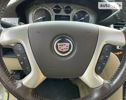 Белый Кадиллак Эскалейд, объемом двигателя 6.2 л и пробегом 239 тыс. км за 34900 $, фото 26 на Automoto.ua