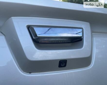 Белый Кадиллак Эскалейд, объемом двигателя 6.2 л и пробегом 239 тыс. км за 34900 $, фото 20 на Automoto.ua