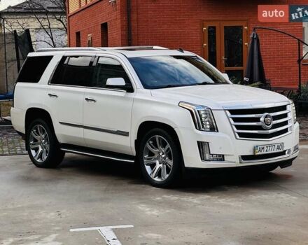 Белый Кадиллак Эскалейд, объемом двигателя 6.2 л и пробегом 197 тыс. км за 32999 $, фото 10 на Automoto.ua