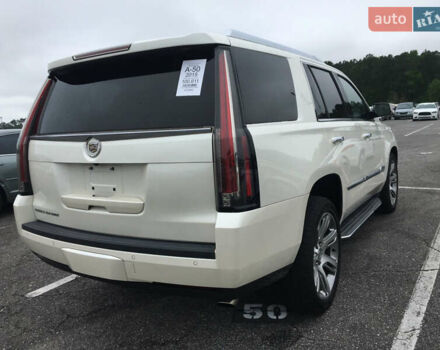 Белый Кадиллак Эскалейд, объемом двигателя 6.2 л и пробегом 197 тыс. км за 32999 $, фото 40 на Automoto.ua