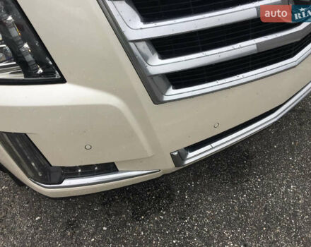 Белый Кадиллак Эскалейд, объемом двигателя 6.2 л и пробегом 197 тыс. км за 32999 $, фото 41 на Automoto.ua