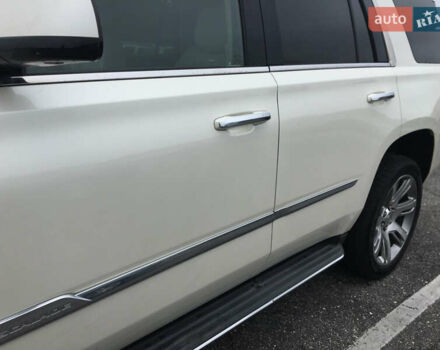 Белый Кадиллак Эскалейд, объемом двигателя 6.2 л и пробегом 197 тыс. км за 32999 $, фото 43 на Automoto.ua