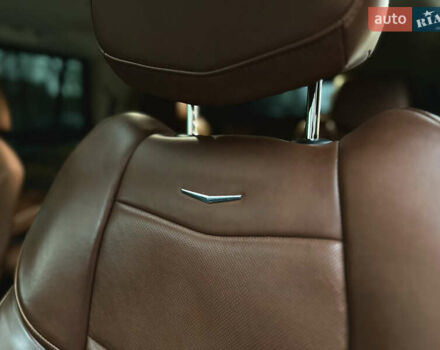 Белый Кадиллак Эскалейд, объемом двигателя 6.2 л и пробегом 125 тыс. км за 45999 $, фото 24 на Automoto.ua