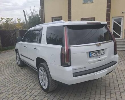 Кадиллак Эскалейд 2016 в Хмельницком на Automoto.ua Белый Кадиллак Эскалейд, объемом двигателя 6.2 л и пробегом 125 тыс. км за 40000 $, фото 7 на Automoto.ua