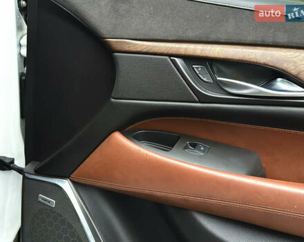 Белый Кадиллак Эскалейд, объемом двигателя 6.2 л и пробегом 125 тыс. км за 45999 $, фото 35 на Automoto.ua