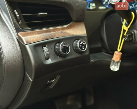 Белый Кадиллак Эскалейд, объемом двигателя 6.2 л и пробегом 125 тыс. км за 45999 $, фото 25 на Automoto.ua