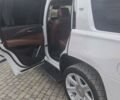 Кадиллак Эскалейд 2016 в Хмельницком на Automoto.ua Белый Кадиллак Эскалейд, объемом двигателя 6.2 л и пробегом 125 тыс. км за 40000 $, фото 2 на Automoto.ua